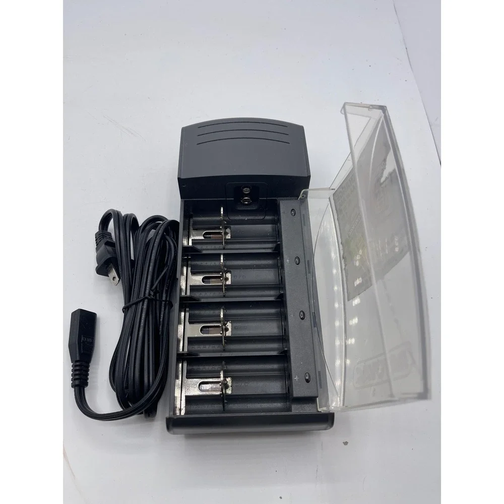 Rayovac Universal Battery Charger PSS Rechargeable AA AAA C D‎ 9V incl 4 AAA